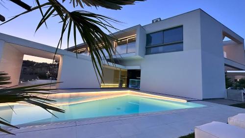 Bilor Luxury Holidays