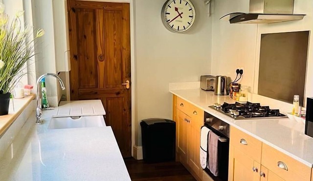 Bodhi Tree Cottage - Grove Road Cottages