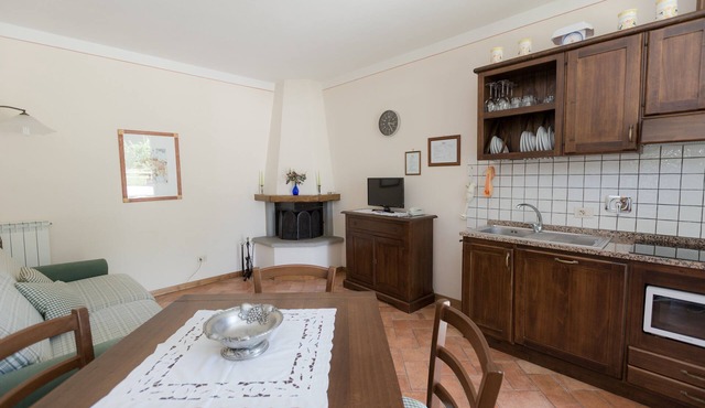 Borgo Caiano in Casentino Tuscany-apartments-typical dishes-large park-pool