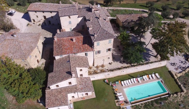 Borgo Colognola - Dimora Storica