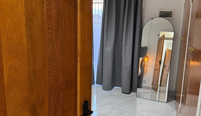 Boutique Hotel-Style Room In Ferndale-B2