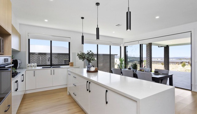 Brand New 5-bedroom luxury home with Double Garage
