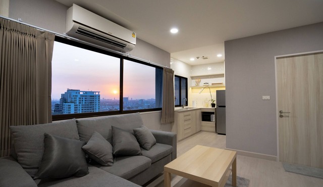Brand new 70 SQM room -Only one step from BTS Ari