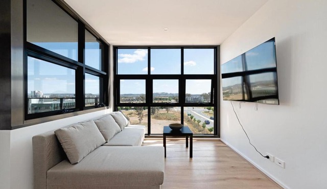 Brand New Modern 2BR Apt with Scenic Views in CBR
