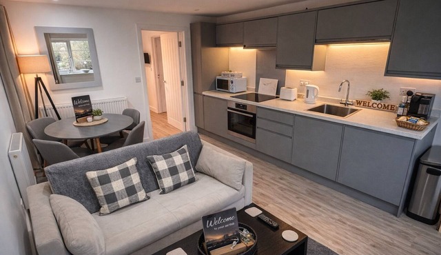Bridge House | 1-Bedroom Apartment with Parking
