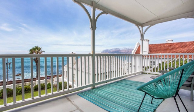 Brilliant 4-bedroom villa in welcoming St James perfect for relaxing stays