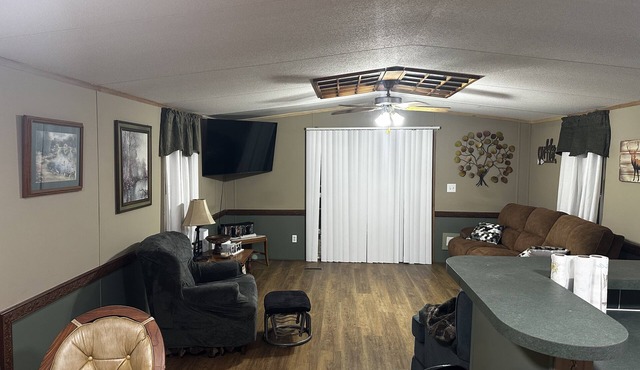 Buddy's Reel' Em Inn 2 Bd 1 Bath home on Reelfoot Lake. Sleeps 6.