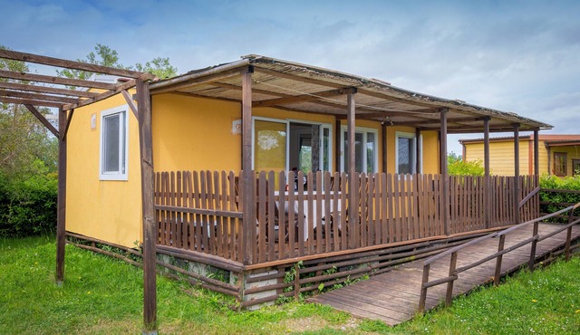 Bungalow 'Sole2' with Shared Pool, Private Terrace and Air Conditioning