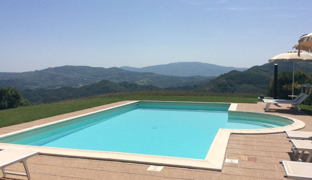 Cabraldi apartment Azalea with panoramic view + use of pool.