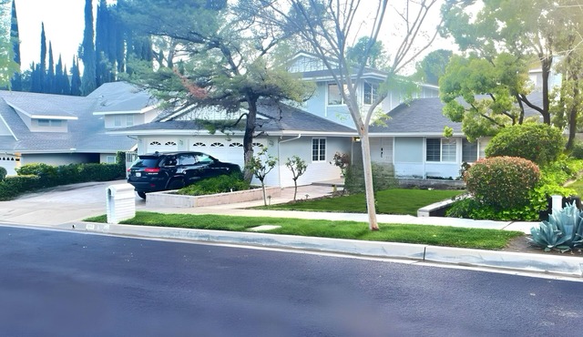 Calabasas CA 4-bedroom in peaceful Saratoga Ranch with private pool & jacuzzi