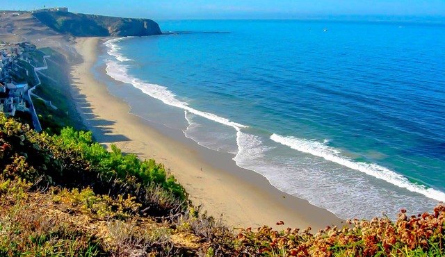 California Beach Retreat - Clean, Quality Beds, Great Bathrooms & Kitchen!