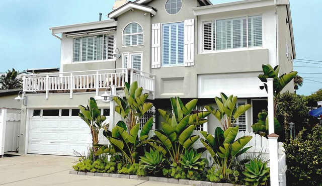 California Comfort Family Beach Home - 4 bedrooms/3 Full baths/Sleeps 8