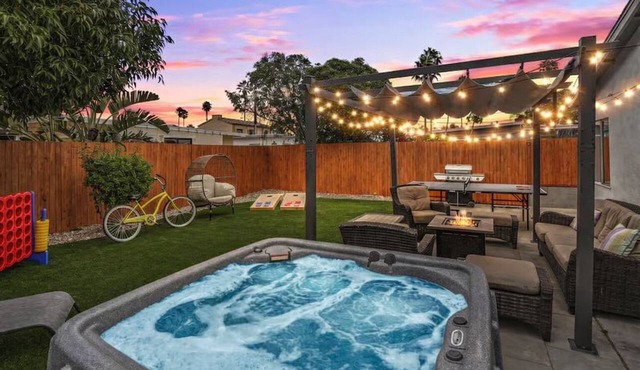 Calypso Breeze, Hot Tub, Fire Pit, Games, 2 King Bed, 1 Minute Walk to the Beach