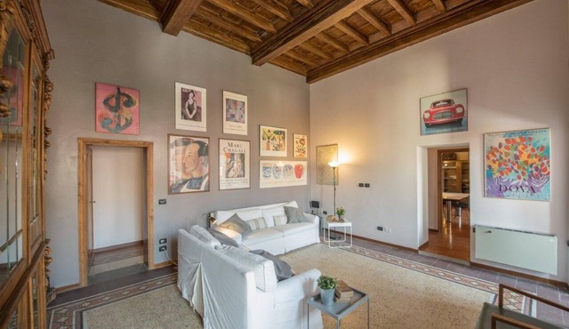 CAMBIONI ROOMS DOWNTOWN APARTMENT cin.IT00005C2SW6NAP8