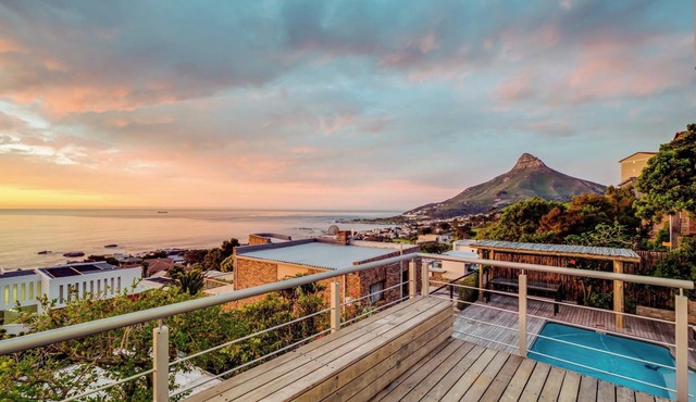 Camps Bay Holiday Villa with Sunset Views