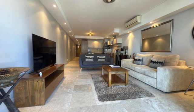 Canal Quays 506 Suite - Near V&A & CTICC