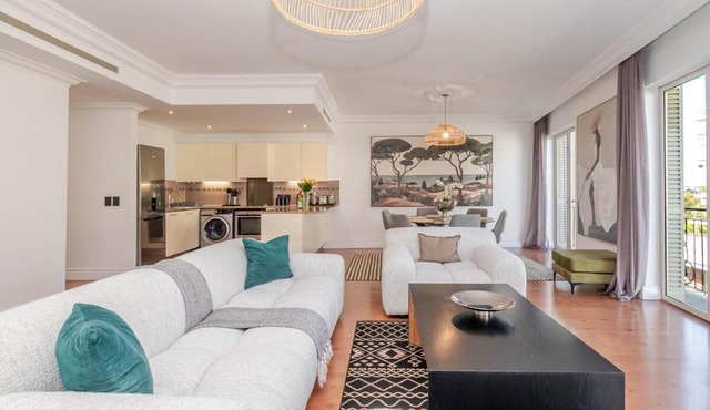 Cape Royale Grand Elegance