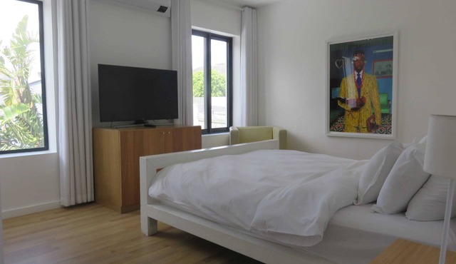 Cape white villa - Family & Friends suite