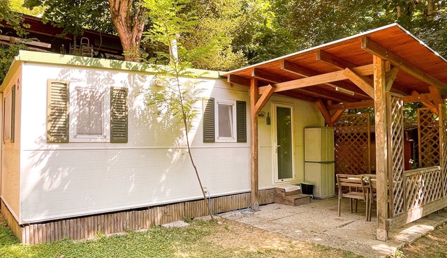 Caravan "Le Sorgenti - Mobile Home 46" with Mountain View, Private Garden & A/C
