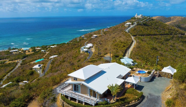 Carlisle House - 4 Bedroom East End Retreat with A/C and Expansive Island Views