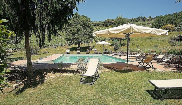 Casa Camomilla B: A welcoming one-story independent house surrounded by meadows and by green hills, with Free WI-FI.
