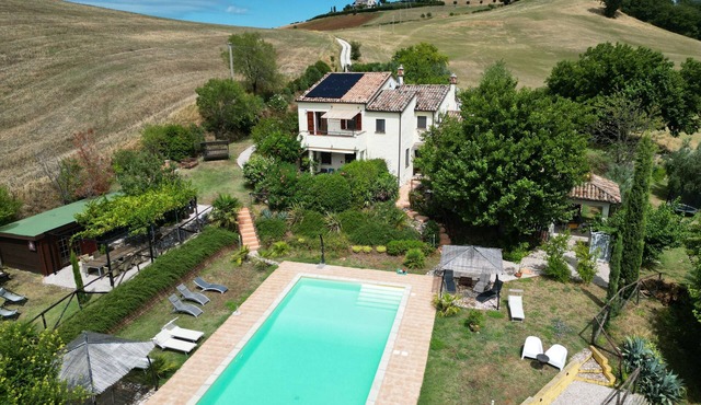Casa dei sogni d'Oro - appart. Loretello with pool 12x6m -panoramic view