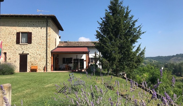 Casa Doriana tranquility and relaxation on the hills of Bologna