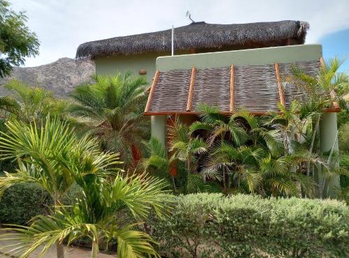 Casa Pájaros - Private 2-Story Home