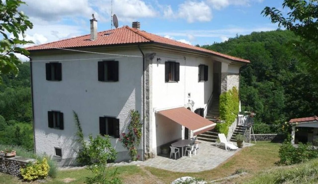 Casa Pastano, stunning farmhouse in Italian hills
