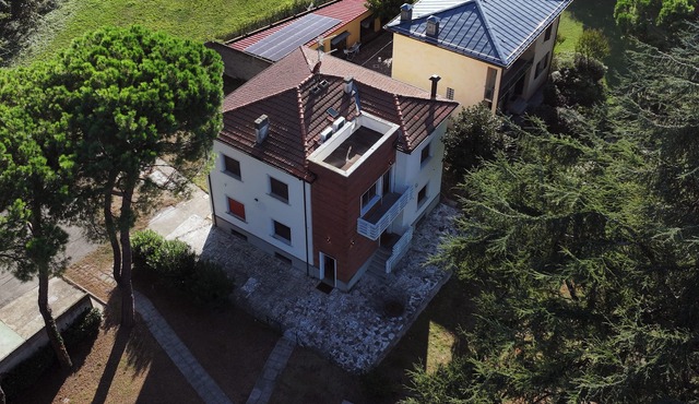Casa Rivazza Villa, Park, Parking, Private grandstand overlooking the Imola circuit
