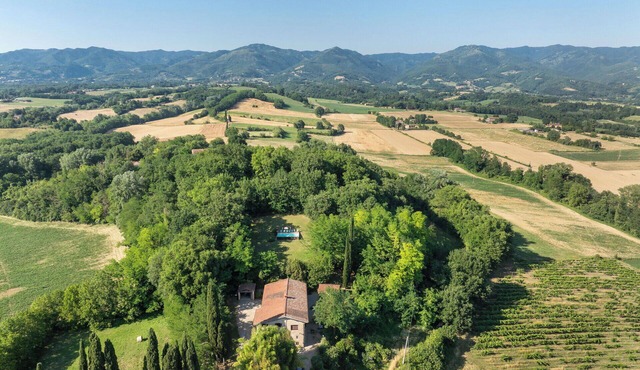 Casale Giotto - Country Villa Rental with private swimming pool in Vicchio, Tuscany