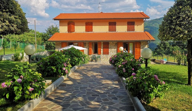 Casentino semi-detached house