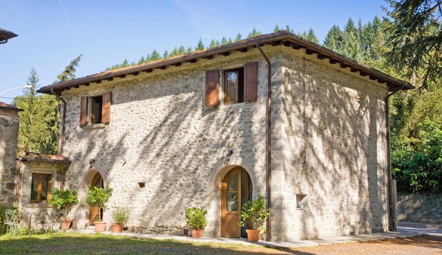 CASETTA green park, equipped, near center village OPTIONAL HOT TUB exclusive use