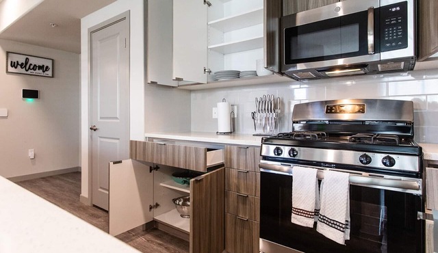 Central Camarillo Apartment Home