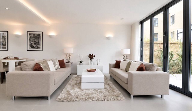 Central London Luxurious 4 Bed Show Home in Islington