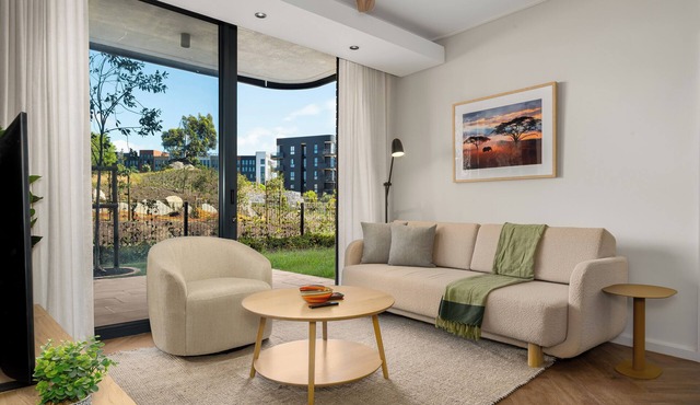 Century City Luxury | Garden and Table Mountain View