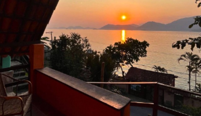 Chalé Aconchegante com Linda Vista em Angra dos Reis, com Acesso ao Mar