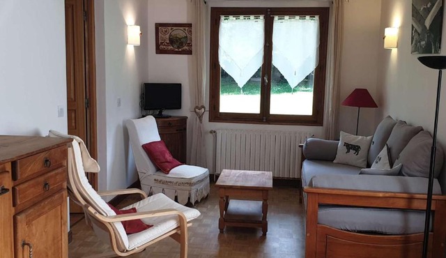 Chalet cosy pour 2-3 pers. avec jardin au cœur du village, à 5 min du ski et proche des commerces - FR-1-342-274