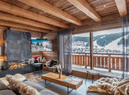Chalet de luxe skis aux pieds, jacuzzi et sauna - FR-1-809-2