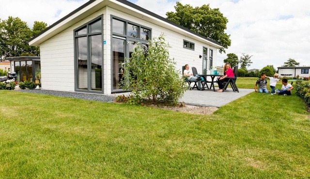 Chalet with dishwasher near Hoorn