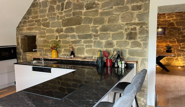 Charming 2-bedroom house in fabulous Falgano with AC, WiFi