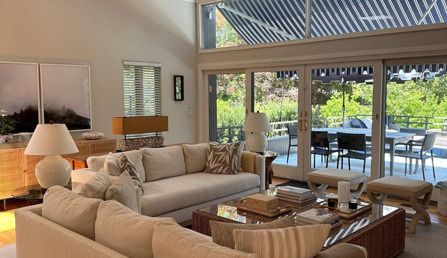 Charming 3-bedroom house with AC, WiFi and heated pool in lovely Wainscott