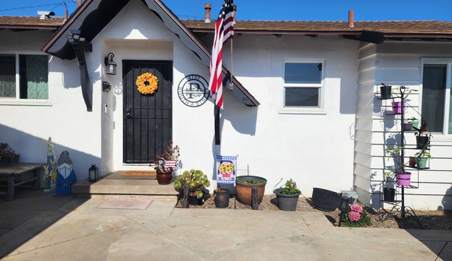 Charming 3-bedroom house in fabulous Oxnard with WiFi