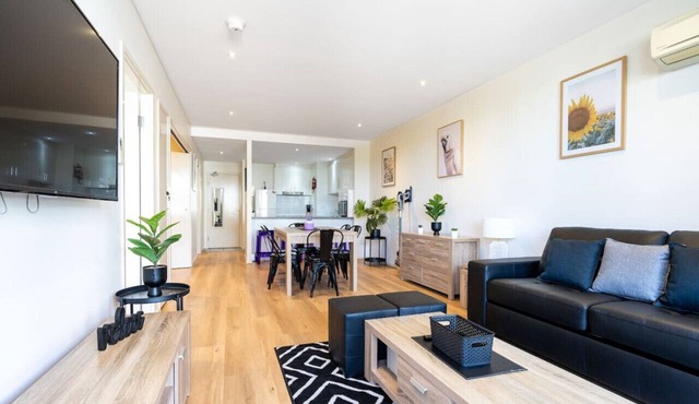 Charming Apt 1min to Marketplace, Gungahlin