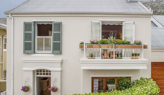 Charming Coastal Townhouse at The Majestic