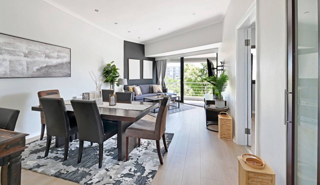 Charming One Bed | Central Green Point | Stadium