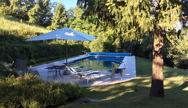 Charming Villa, Pool - 14m x 7m x 2.1m, Large Gardens, Superb Views, privacy +.