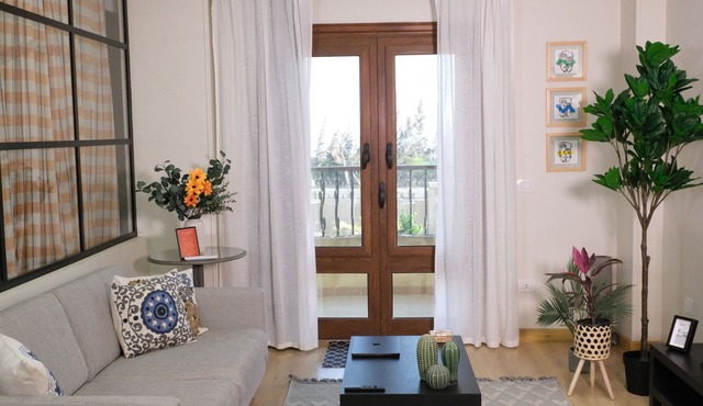 Chic Urban Escape| 1BR Apt. with all amenities by Ramatan Hospitality.