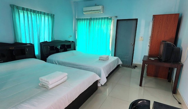 Chok Phikul Thong Resort