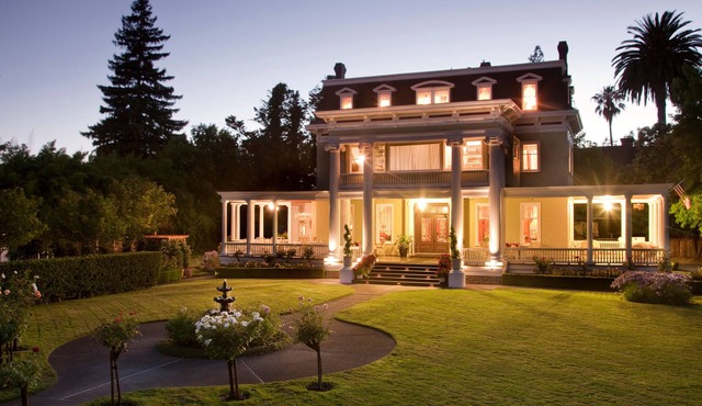 Churchill Manor B&B